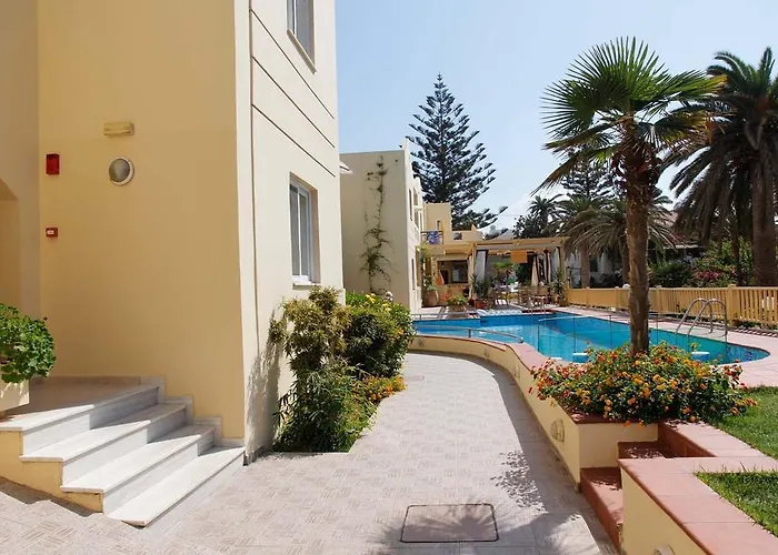 Lambrinos Suites