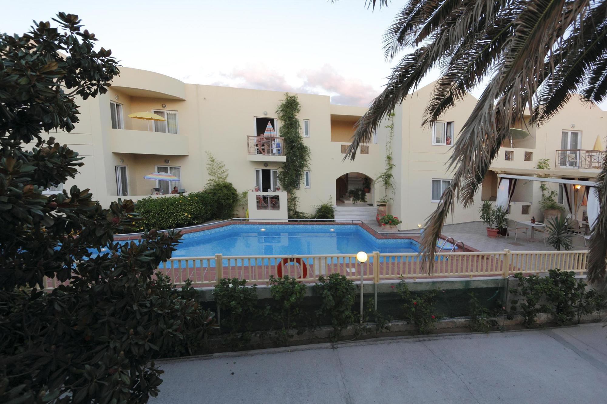Aparthotel Lambrinos Platanés